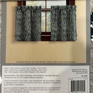 Valance curtains